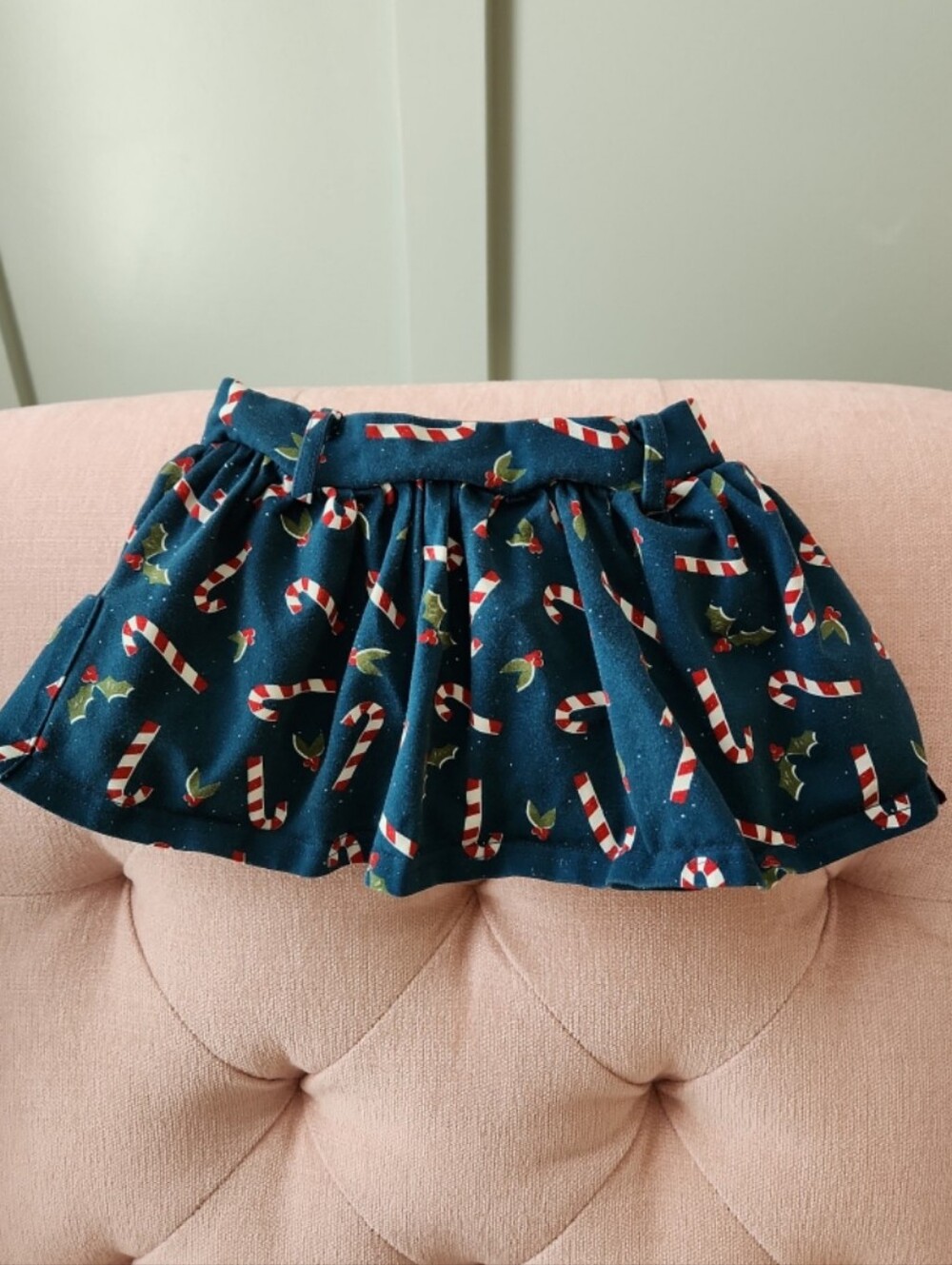 Sweethoney 2t christmas candy cane skirt skort smocked brand